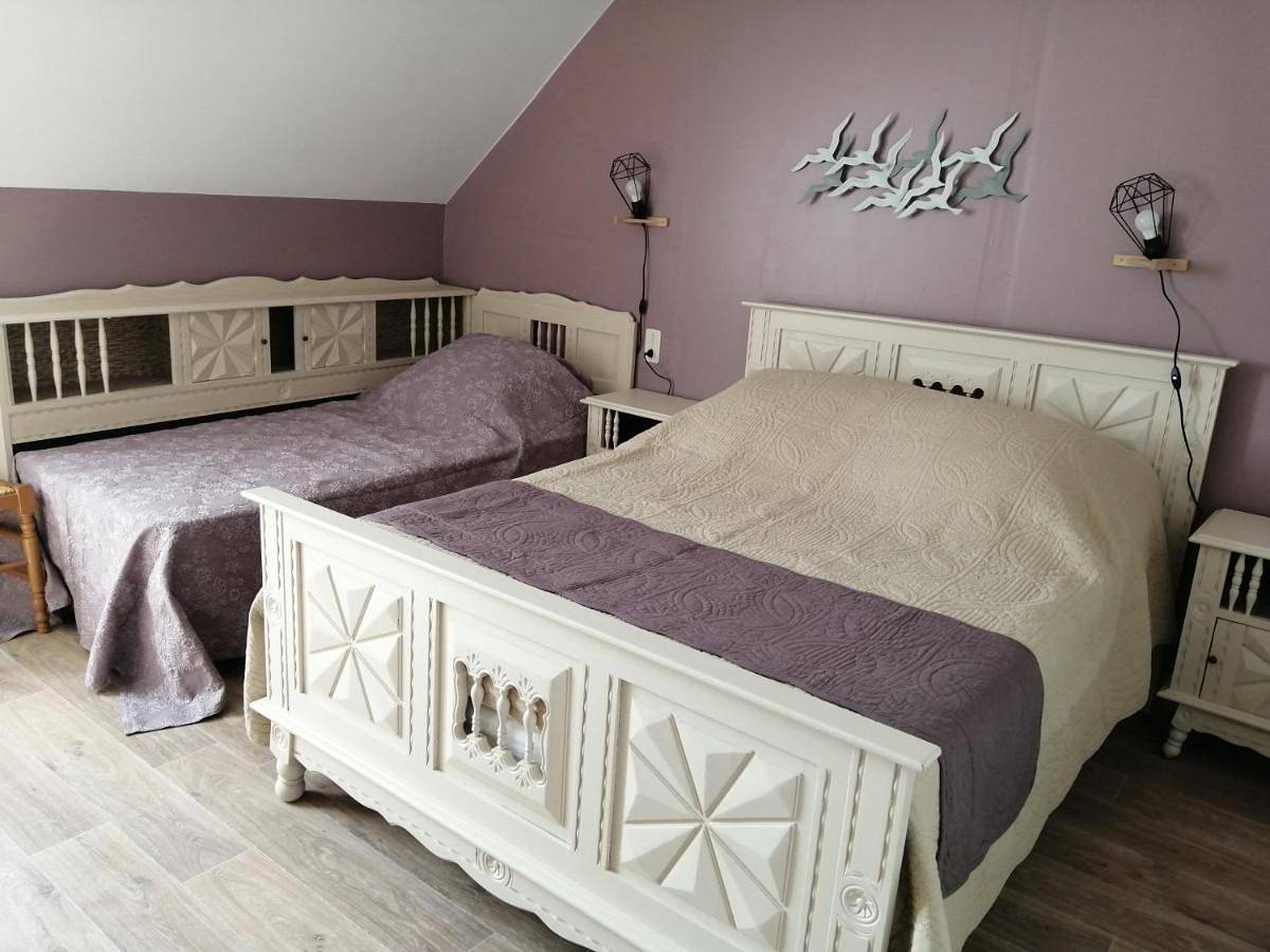 Two-Bedroom House in Mesnil-Roc'h, Région de Saint-Malo