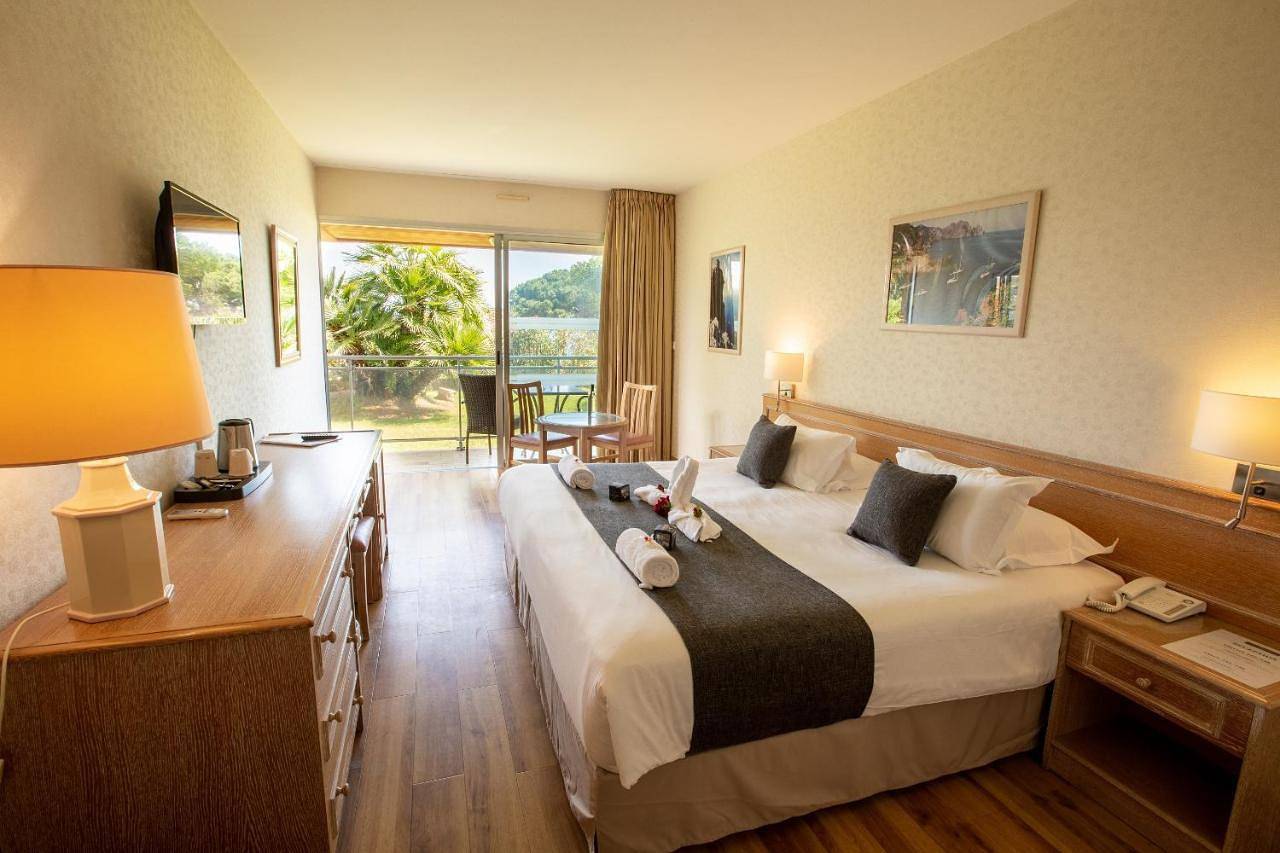 Hôtel La Pinède in Ajaccio, Golfe D'Ajaccio