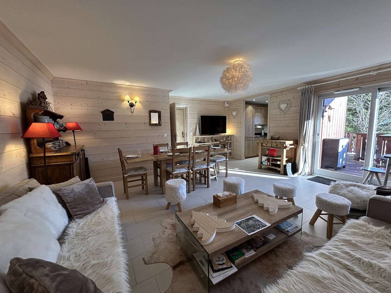 Appartement entier, Appartement spacieux, parking inclus - 8 pers. in Meribel Village, Courchevel