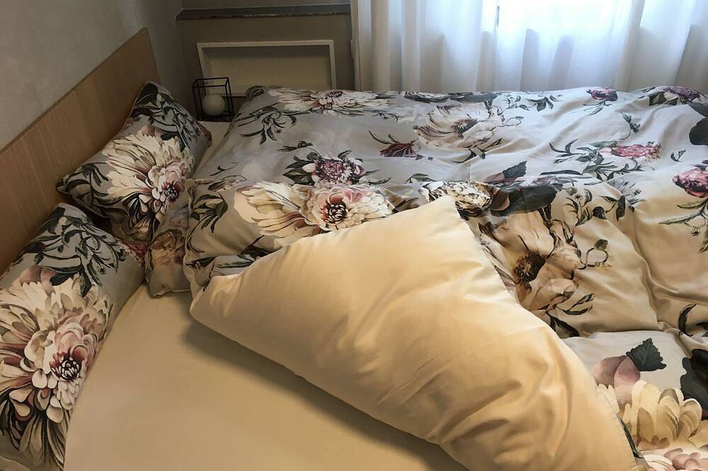 Appartement entier, Tout nouveau! Séjour de luxe avec vue sur la forteresse et Wifi in Würzburg, Région viticole de Franconie