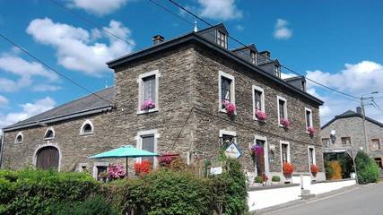 Gîte pour 4 personnes, avec terrasse et jardin dans Dohan