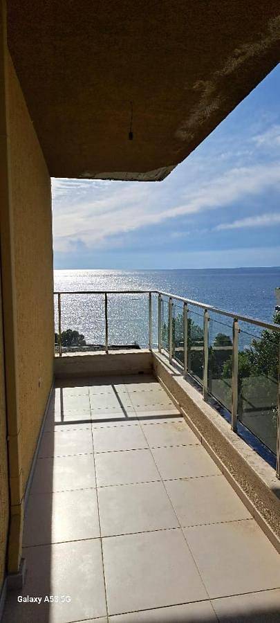 Appartement de vacances pour 8 personnes, avec balcon et vue