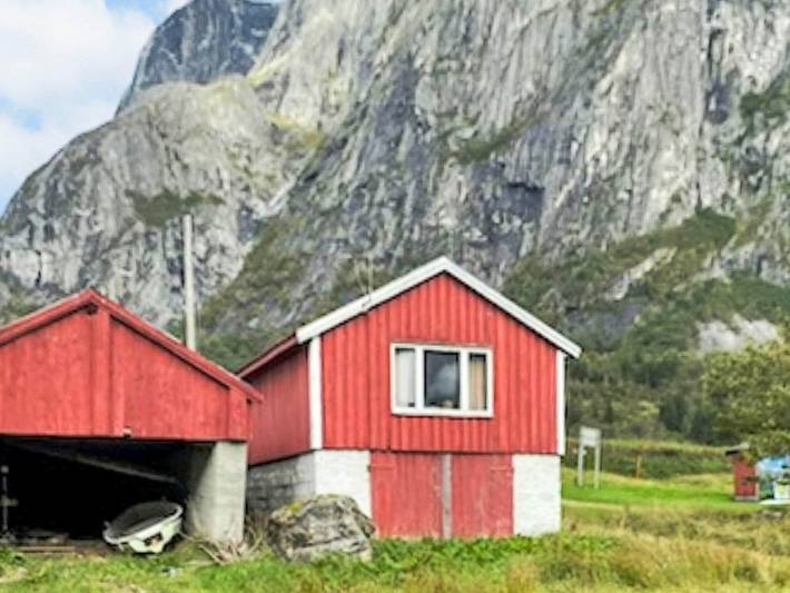 4 Personen Ferienhaus in Eresfjord in Eresfjord, Nesset