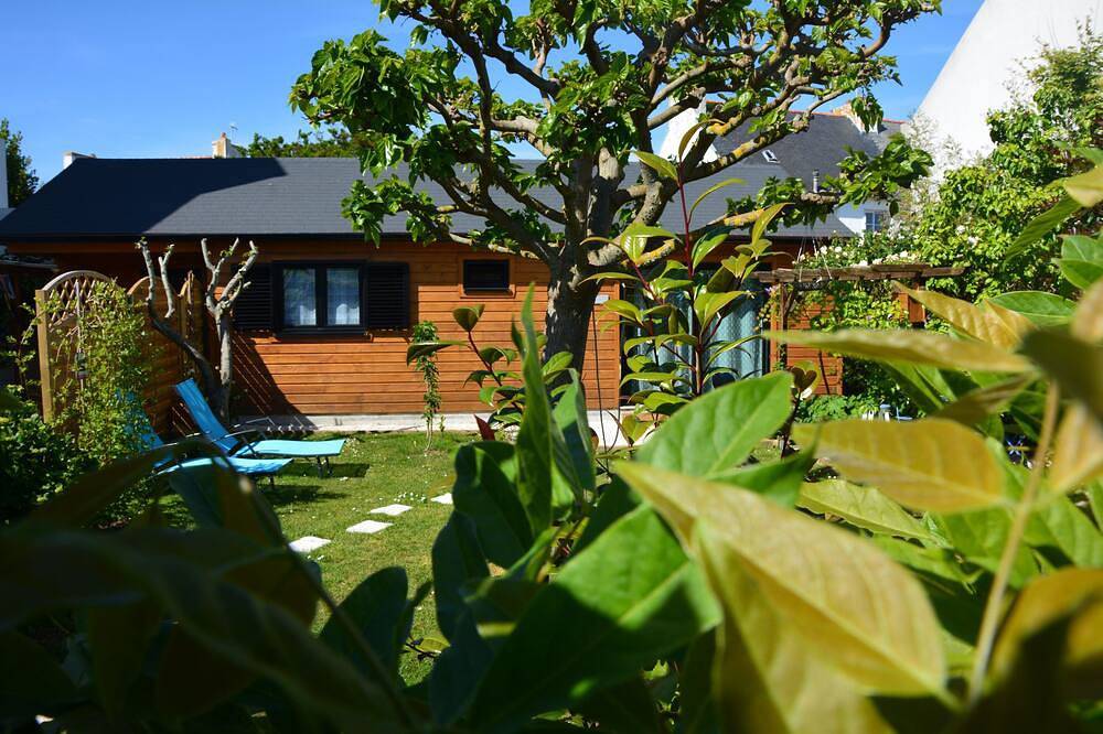 Maison en Bois de Plein Pied, au Calme Avec Jardin Fleuri Privatif de 300 m2 in Lesconil, Plobannalec-Lesconil