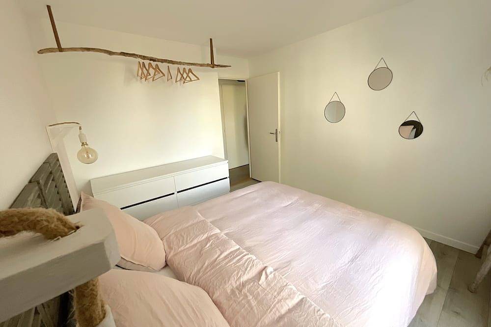 Apartamento entero, Bright 3-room apartment with balcony 12 min from Versailles and 5 min from the Golf National! in Voisins-le-Bretonneux, Yvelines