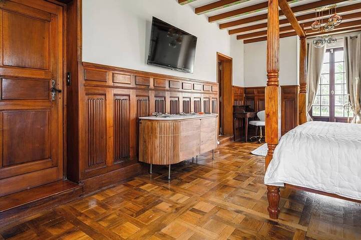 Location de vacances pour 28 personnes, avec piscine et jardin ainsi que sauna et jacuzzi dans La Queue-lez-Yvelines - 3