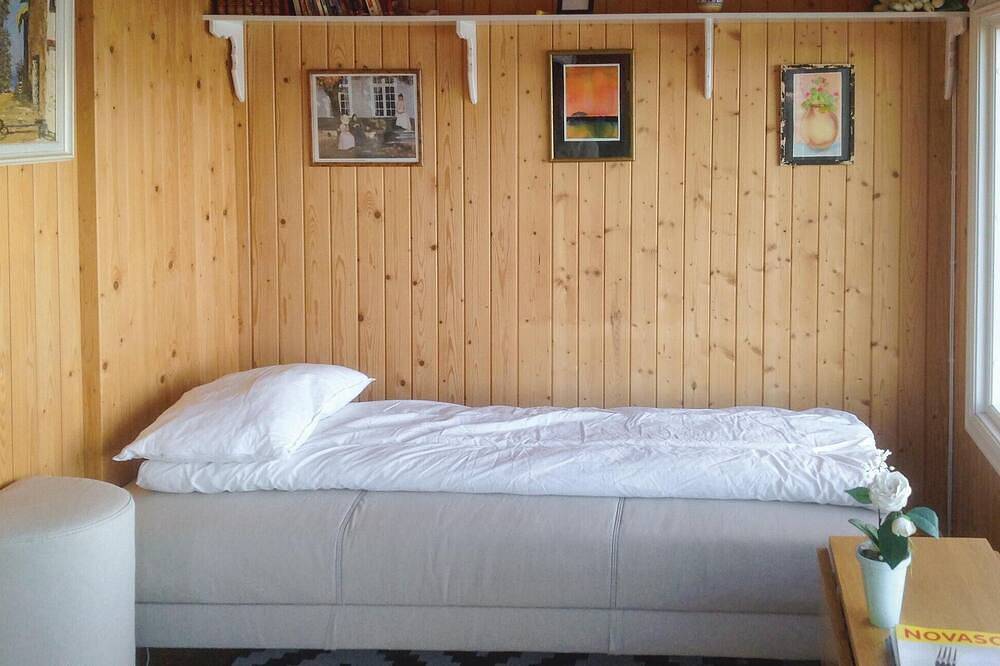 1 bedroom stunning home in Sætre in Hurum