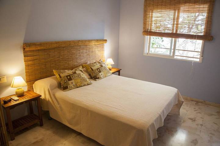 Appartement entier, Charmant appartement à côté de la plage et dans le centre de la ville in La Herradura, Almuñecar