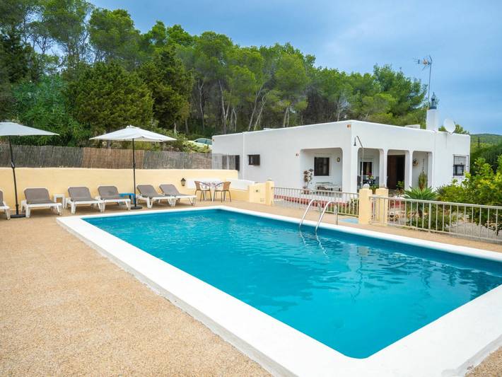 Ferienhaus für 5 Personen, mit Terrasse und Garten auf Ibiza