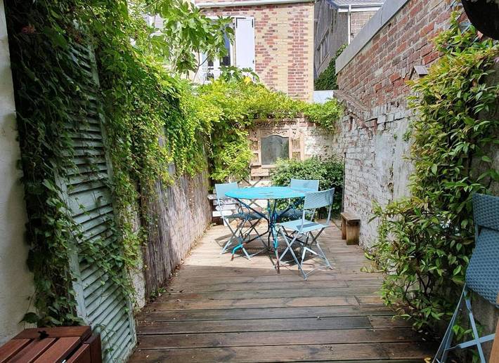 Location de vacances pour 4 personnes, avec terrasse dans Office de Tourisme d'Etretat