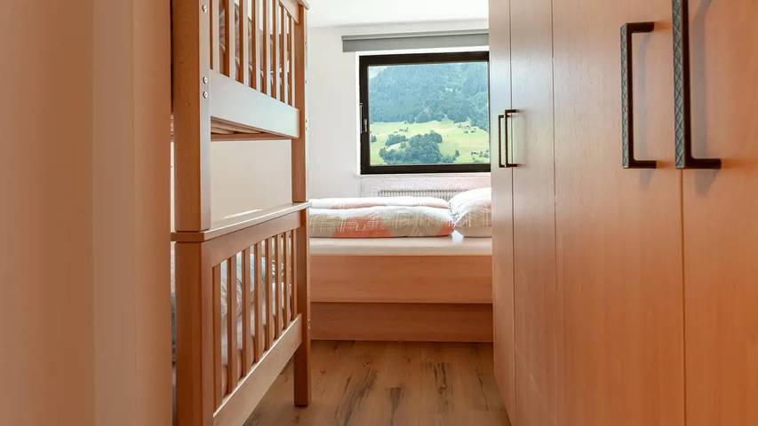 Ferienwohnung für 4 Personen, mit Balkon in Raggal - 2
