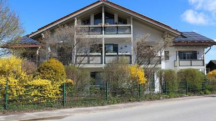 Gîte pour 4 personnes, avec balcon à Piding