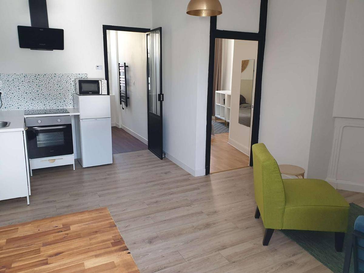 Appartement entier, A5 Ecrin au premier étage in Évaux-les-Bains, Région d'Aubussargues