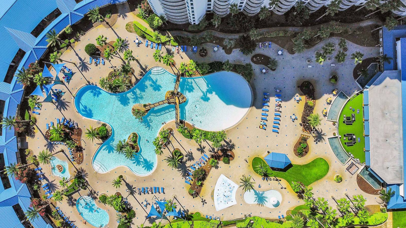 Appartement entier, Coastal Haven  Pools  Restaurant    Beach Shuttle in Destin, Emerald Coast