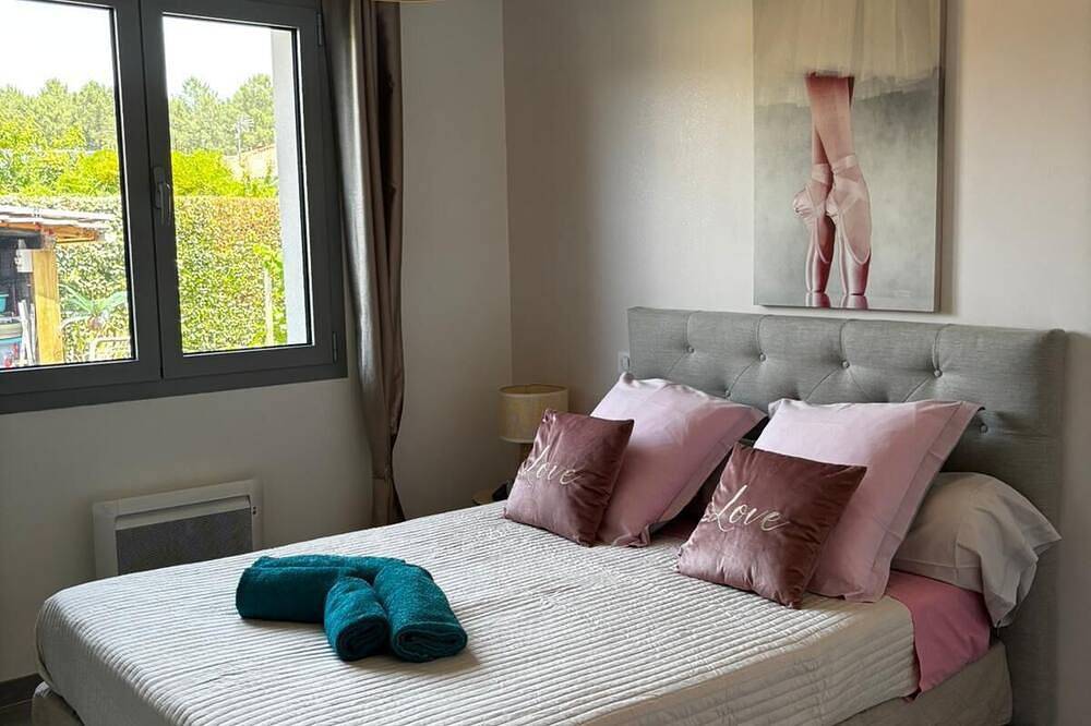 Villa \"l'Esperanza\" between ocean and lake in Linxe, Dax region
