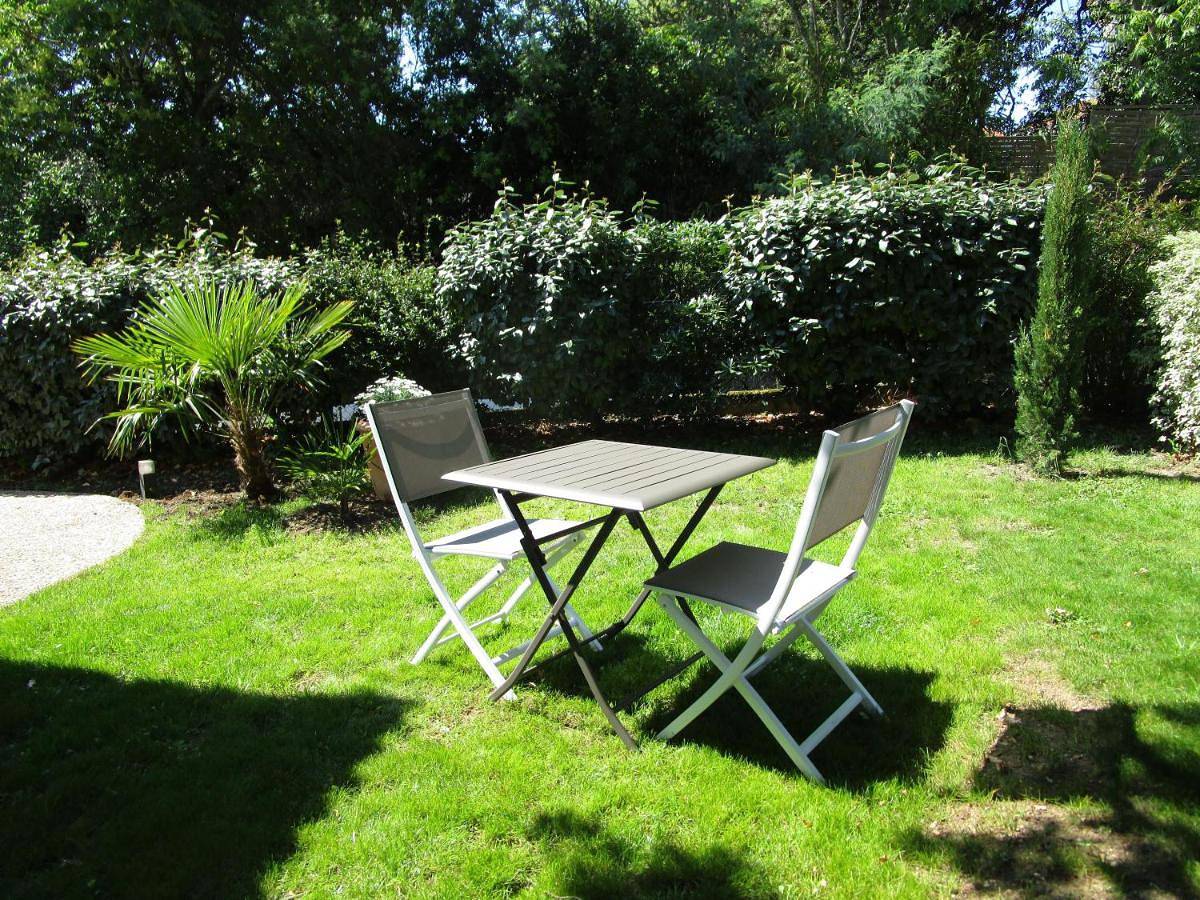 Double Room with Private Bathroom in Royan, Côte de Beauté