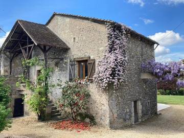 Gîte pour 6 personnes, avec vue et jardin, animaux acceptés à Vouneuil-sur-Vienne