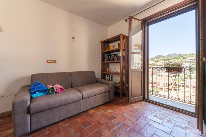 Hel lejlighed, Apartment 'Rokkaria Holiday' with Wi-Fi and Air Conditioning in Crabonaxa/Villasimius, Villasimius