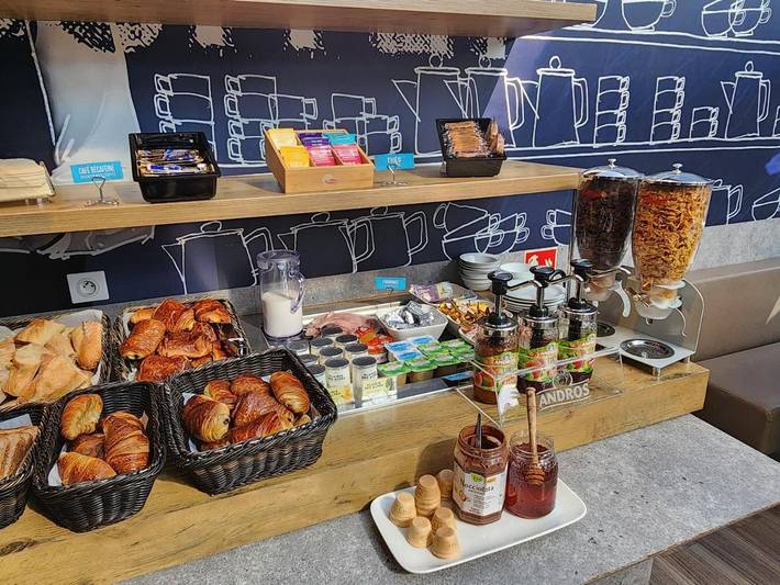 Hôtel pour 3 personnes, avec jardin, animaux acceptés à Dardilly - 2