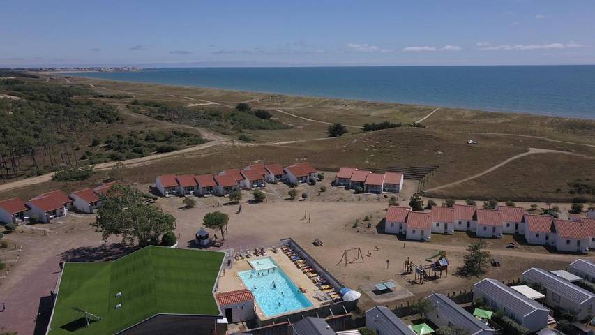 Parc de vacances pour 5 personnes, avec Terrasse et Piscine en Vendée