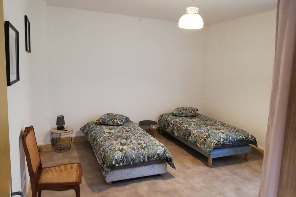 Ganze Wohnung, At the gateway to the Sancy, Puy Mary and Château de Val. Ideal for a family in Lanobre, Regionaler Naturpark Volcans d'Auvergne