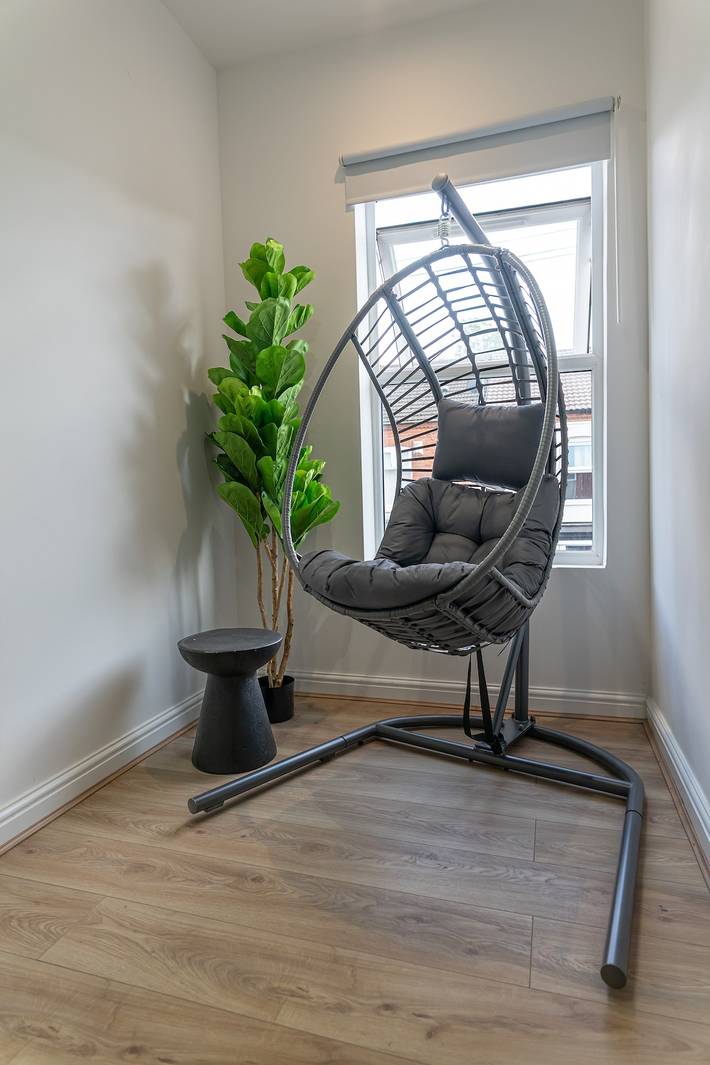 Wanderers Willow | Sleeps 10 | 4Br | Free Parking | Central Wolverhampton in Wolverhampton, Région de Birmingham