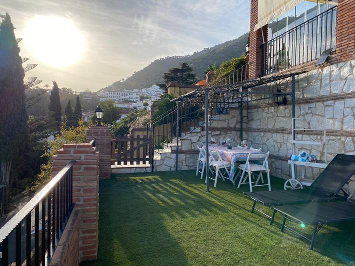 Villa « Mari Prestige » avec vue sur la mer, Wi-Fi et climatisation in Mijas Pueblo, Mijas