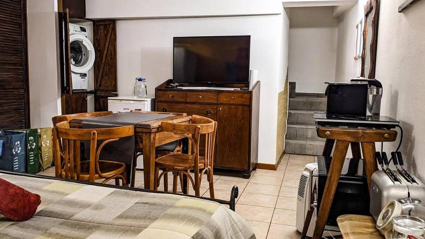 Ferienwohnung für 2 Personen, mit Pool und Garten in Varese - 4