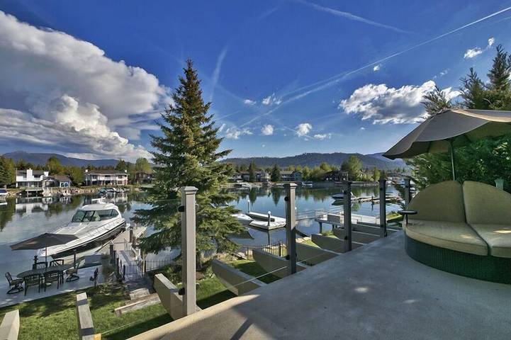 Location de vacances pour 12 personnes, avec jacuzzi ainsi que piscine et jardin à South Lake Tahoe - 4