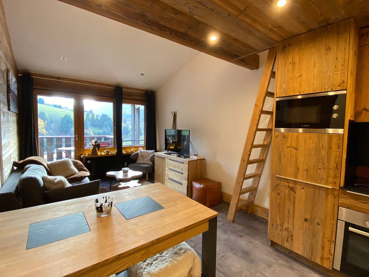 Entire apartment, T2 + Sleeping Area 6 Pers, South, Wifi, La Clusaz in La Clusaz, Annecy region