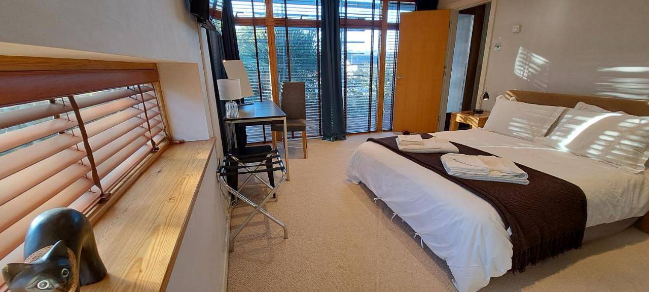 Three-Bedroom House in Winchester, South Downs