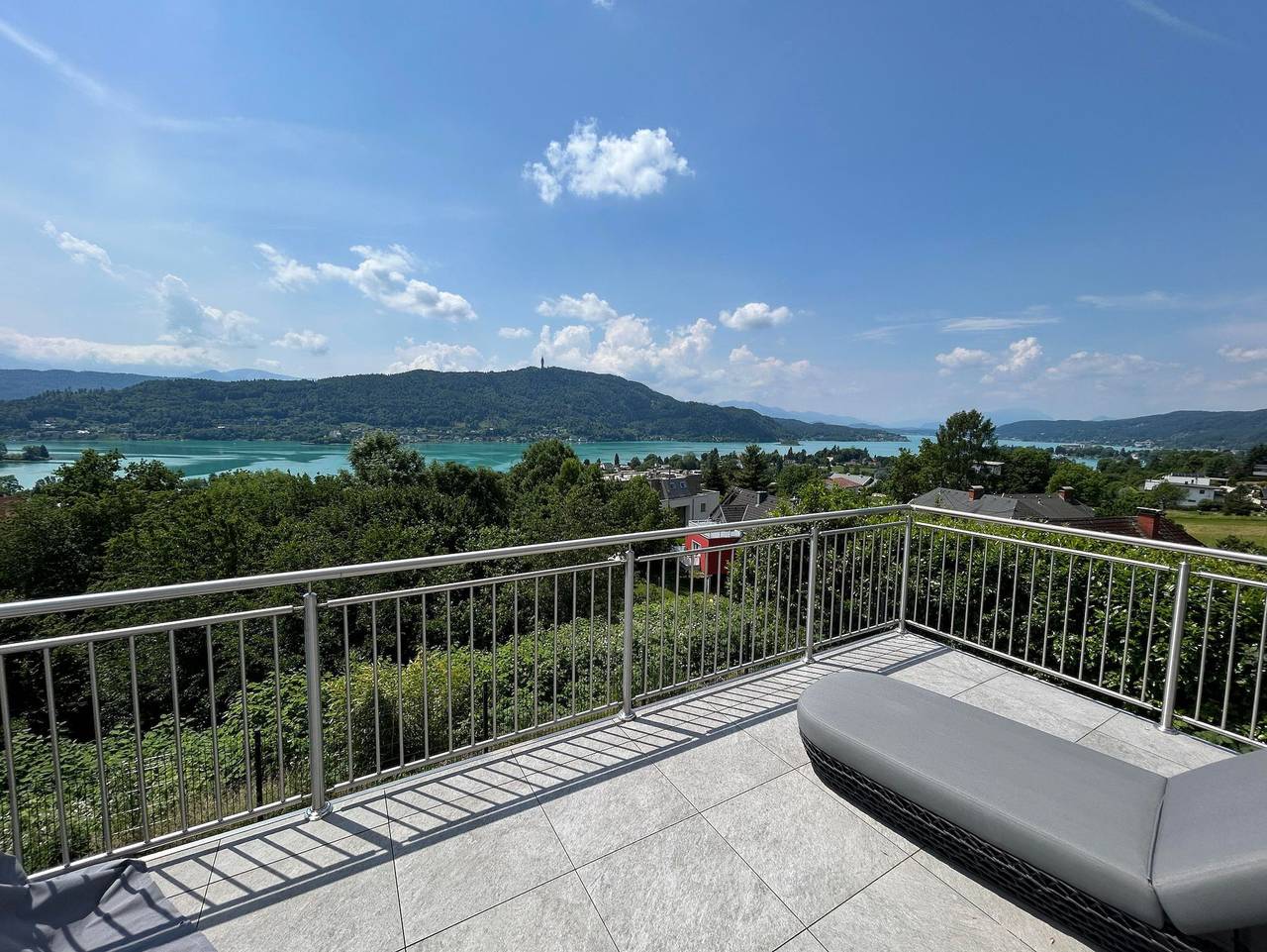 Ganze Ferienwohnung, Panorama-Wohnung am Wörthersee in Pörtschach am Wörthersee, Klagenfurt-Villach