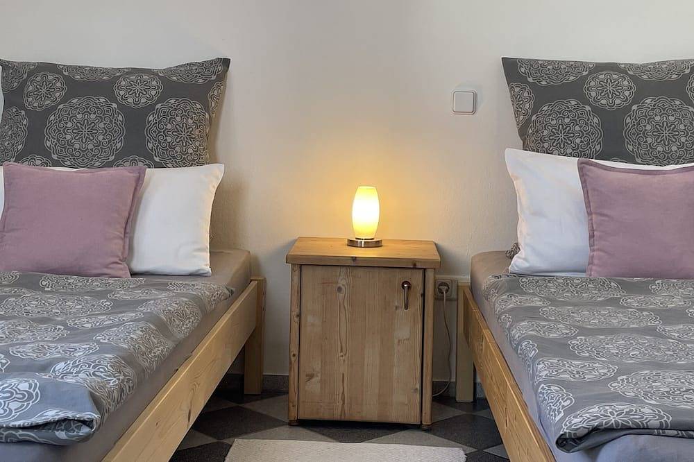 Ganze Wohnung, Ferienhaus Marktredwitz mit zwei Schlafzimmern in Marktredwitz, Oberfranken