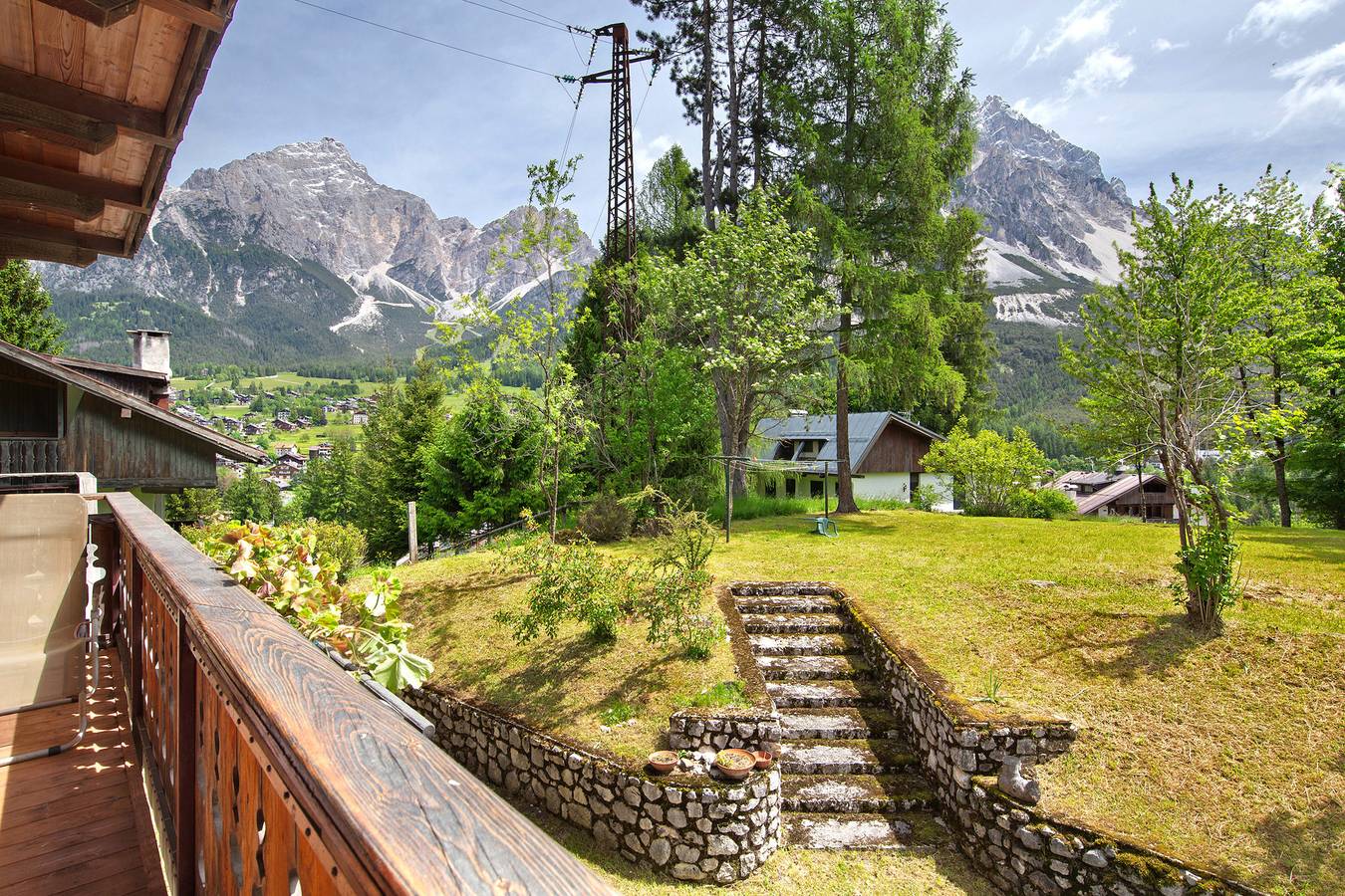 Appartement entier, Appartement 'Appartamento Serdes C1' avec vue sur montagne, jardin partagé et balcon in San Vito di Cadore, Dolomiti Superski