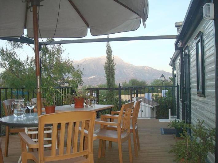 Camping para 2 personas, con Terraza además de Jardín y Piscina en Viñuela - 3