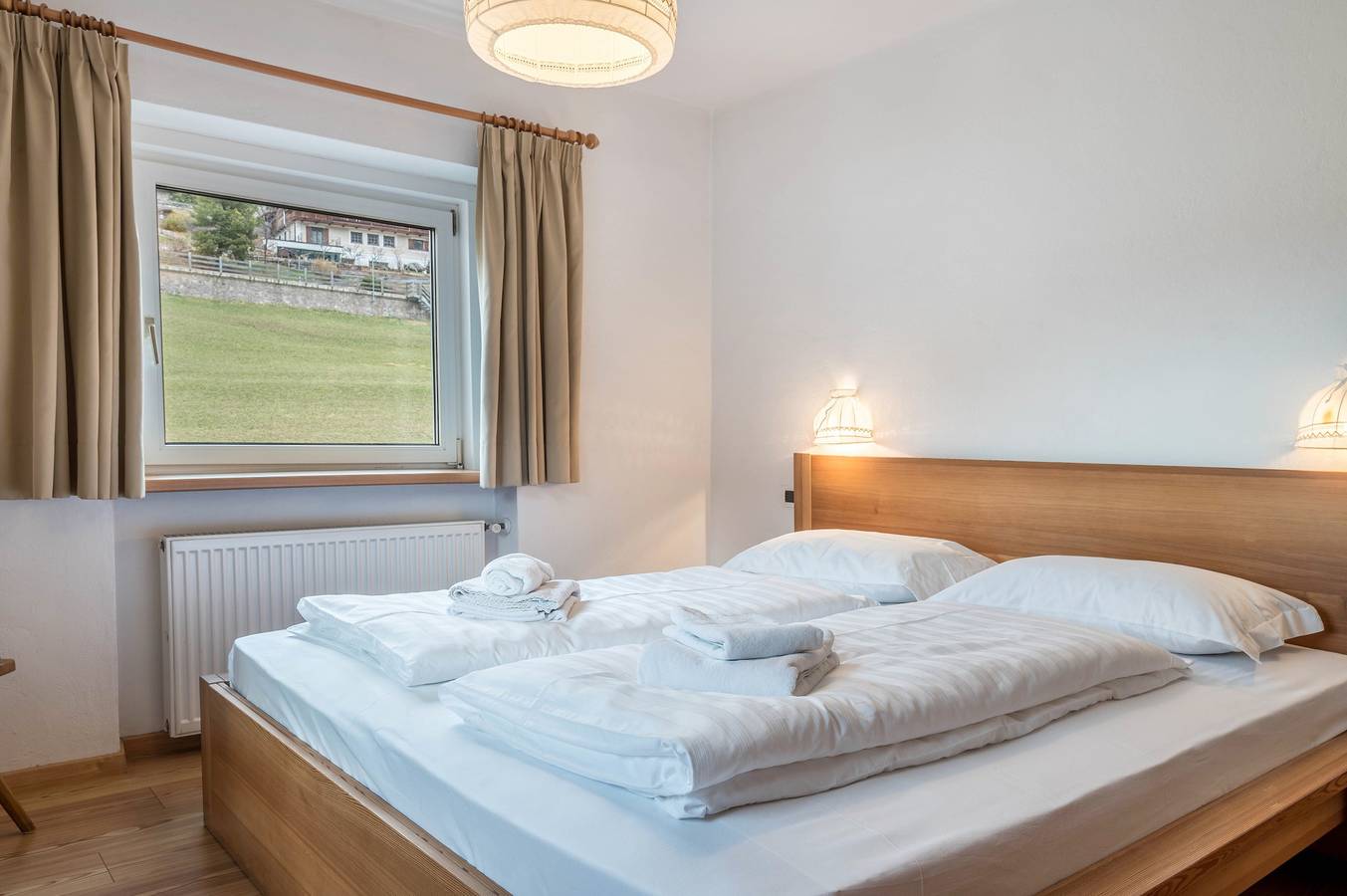 Entire apartment, Holiday Apartment "Manuela" with Mountain View, Balcony & Wi-Fi in Ortisei, Dolomiti Superski