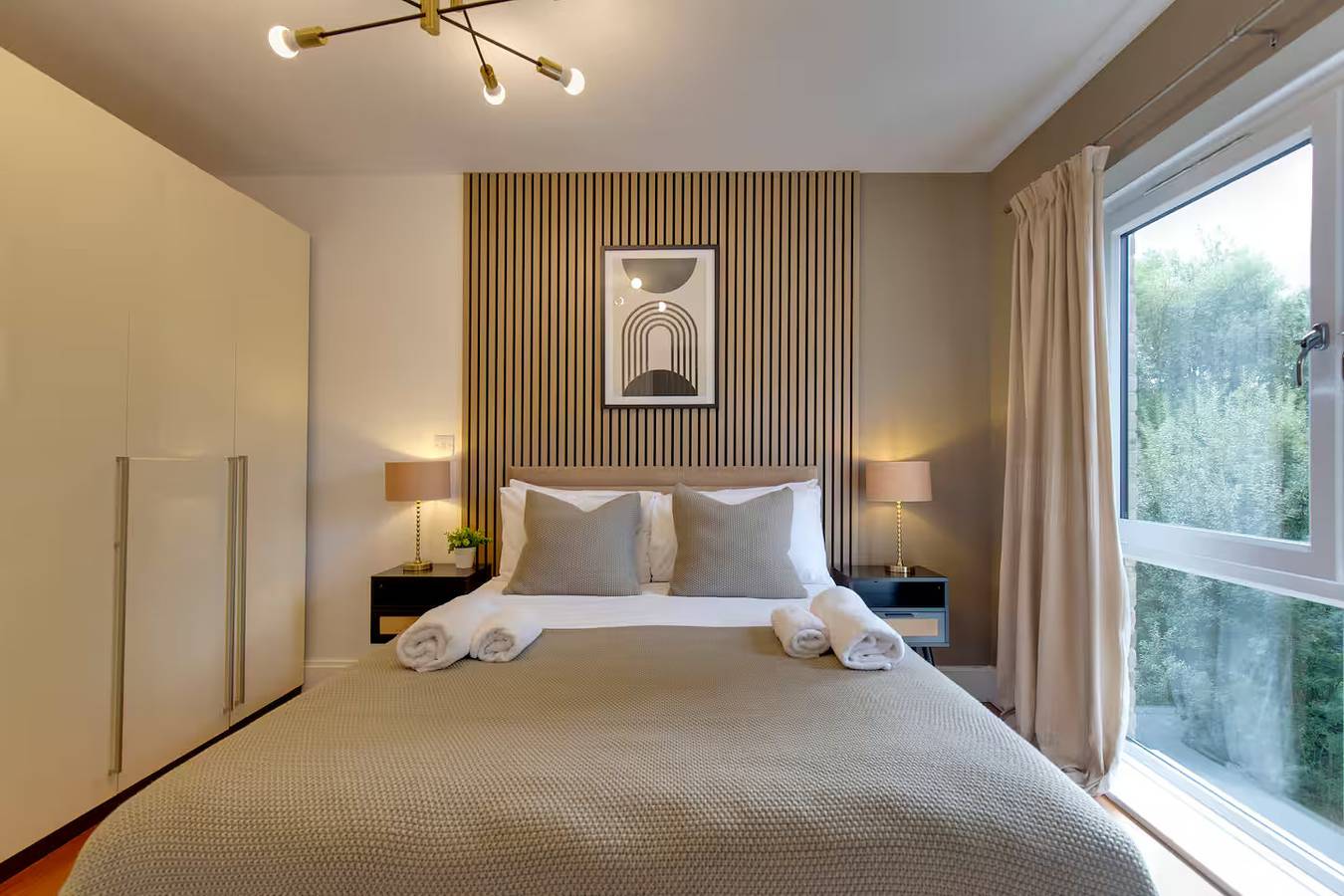 Entire apartment, Pass the Keys | Stylish Riverside Apartment with Free Parking in Cambridge, Cambridgeshire