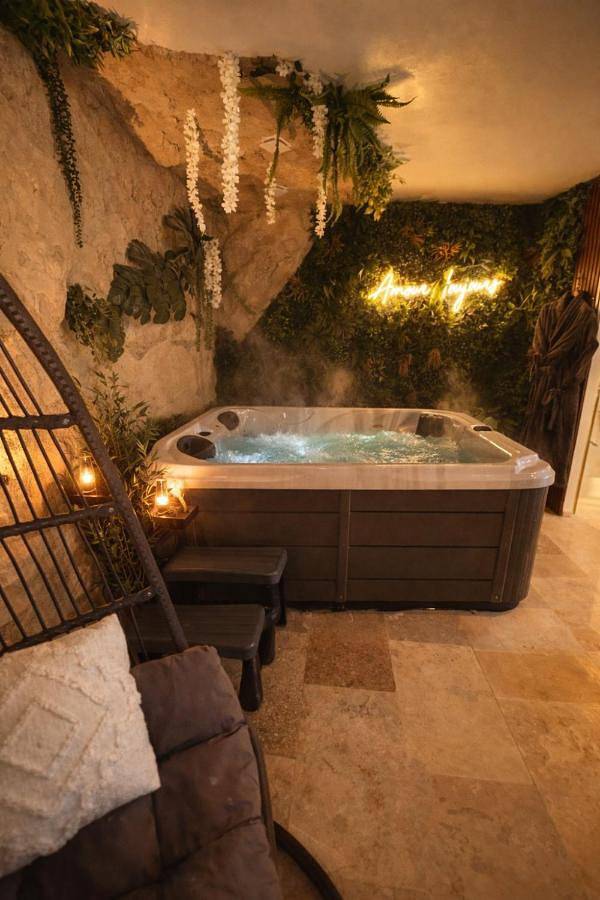 Location de vacances pour 2 personnes, avec Jacuzzi et Terrasse dans Plage des Gougins - 3