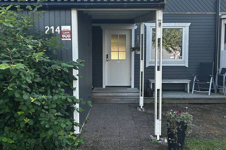 Ferienhaus für 8 Personen, mit Sauna und Balkon sowie Garten - 1