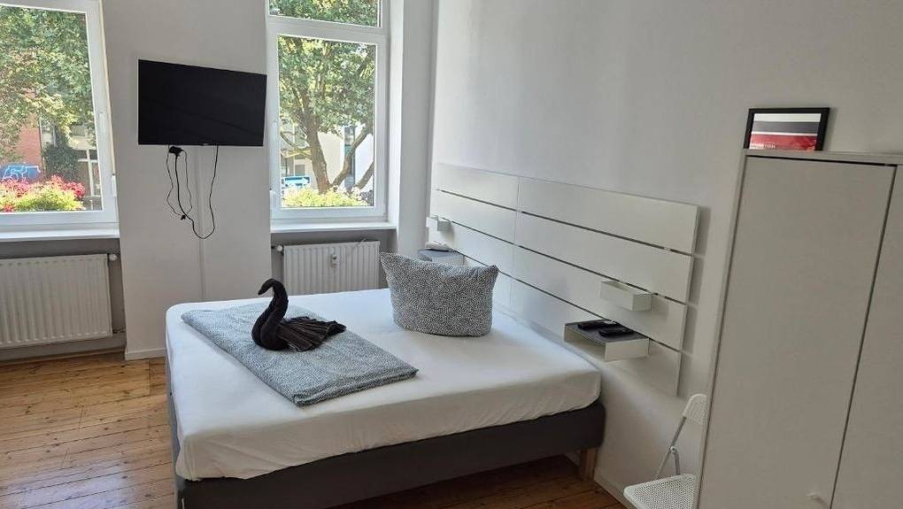 Ganze Ferienwohnung, City Central Apartment House - Apt 5 in Kaiserslautern, Saar-Nahe-Bergland