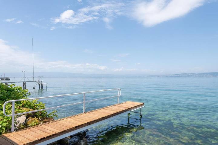 Location de vacances pour 6 personnes, avec vue sur le lac ainsi que jardin et vue à Lugrin - 4