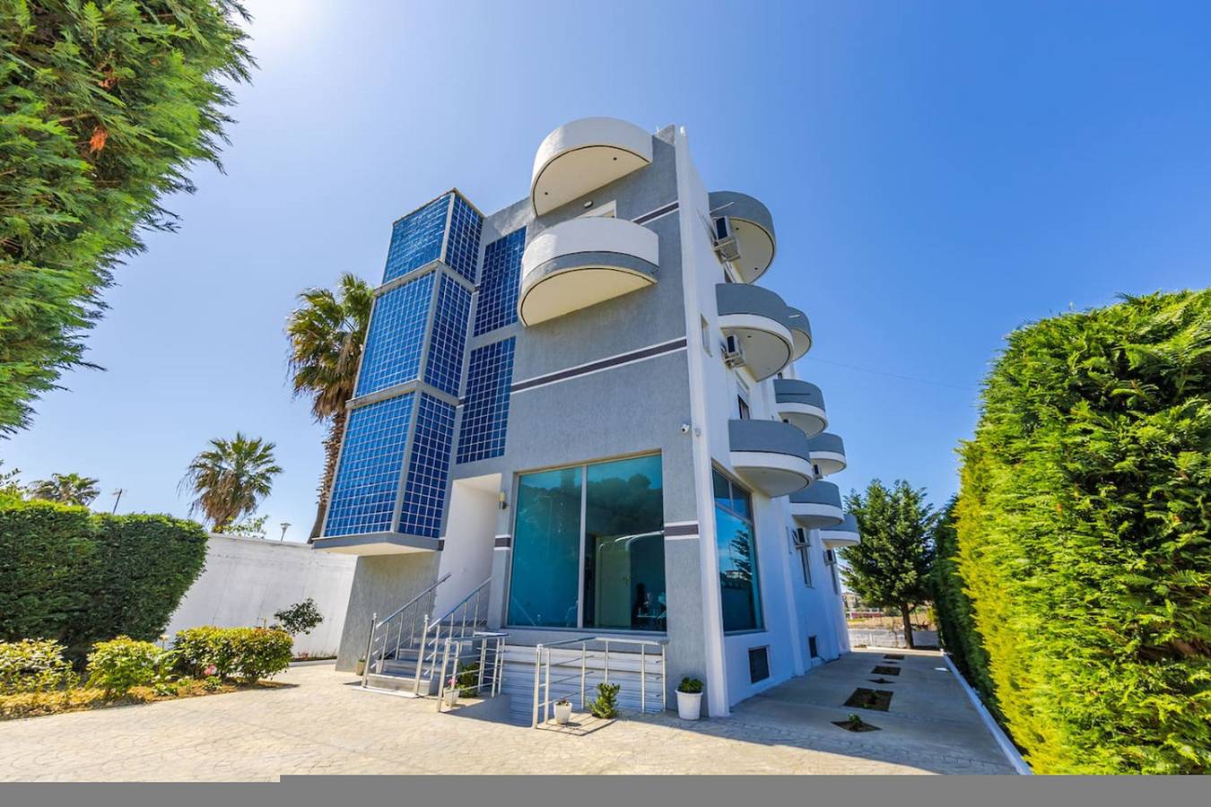 Ganze Wohnung, Ferienwohnung für 4 Personen mit Balkon in Golem, Albanien