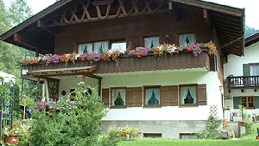 Ferienwohnung für 3 Personen, mit Balkon und Garten in Bayrischzell