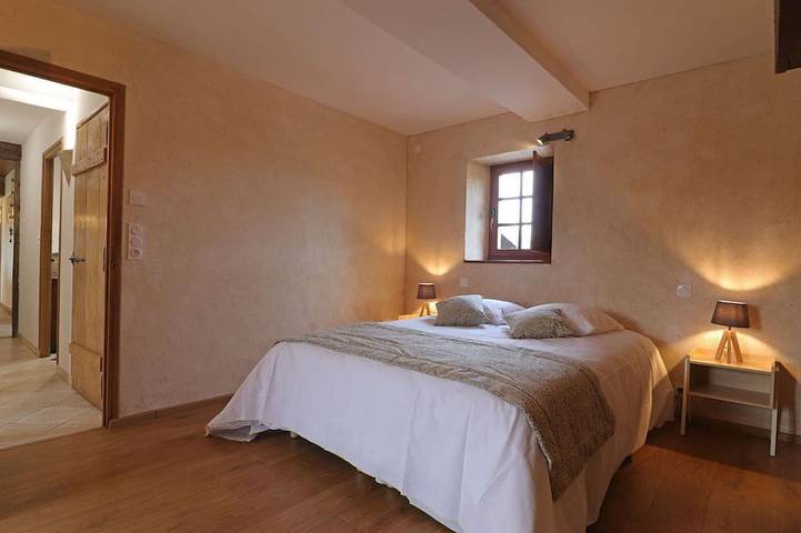 Gîte pour 15 personnes, avec jardin et terrasse à Ceaucé - 3