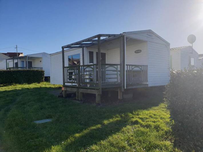 Camping pour 4 personnes, avec Terrasse ainsi que Jardin et Vue