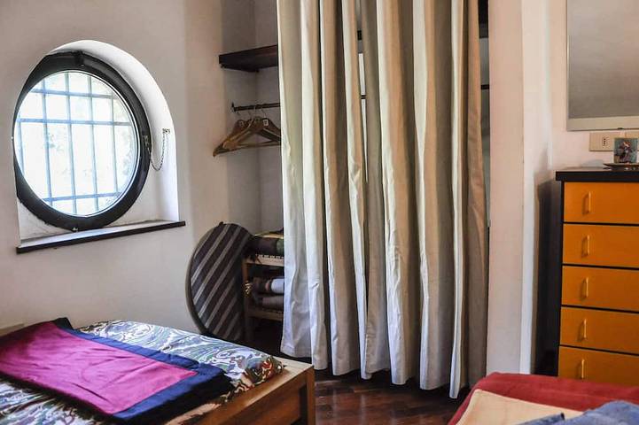 Villa Nèfisi, drei Schlafzimmer, große Räume und Garten in Itri, Latina Provinz