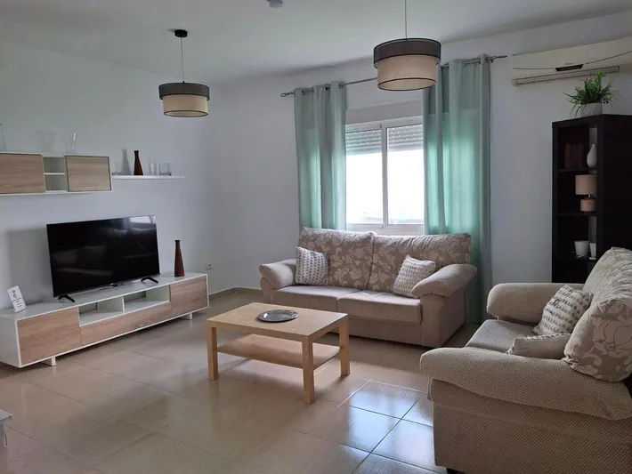 Casa de vacaciones para 6 personas, con piscina y balcón - 1