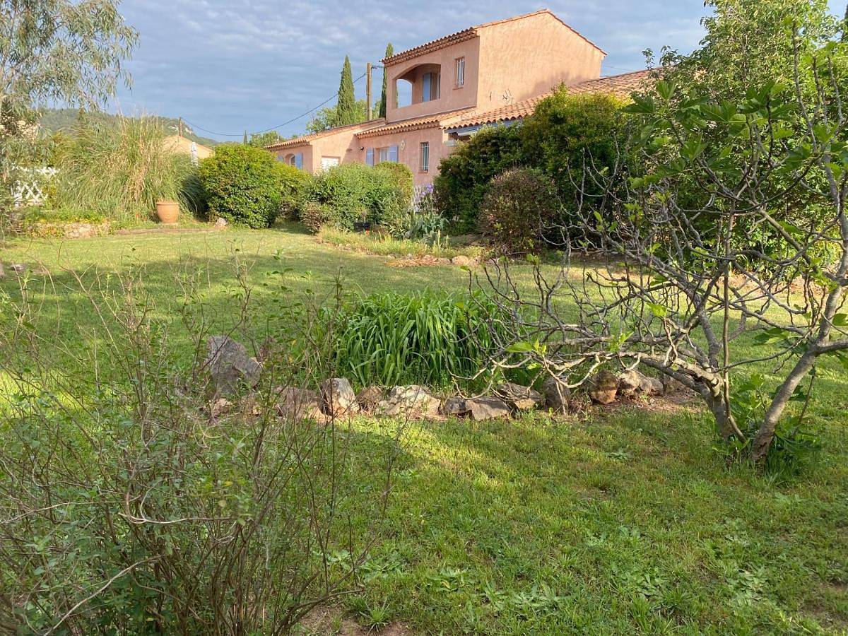 Double Room with Pool View in Vidauban, Région de Draguignan