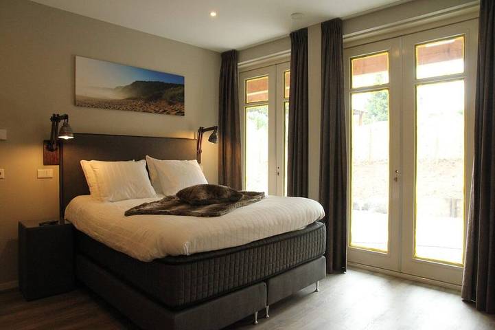 Ferienhaus für 18 Personen, mit Garten und Whirlpool sowie Pool und Sauna in Noordwijk - 3