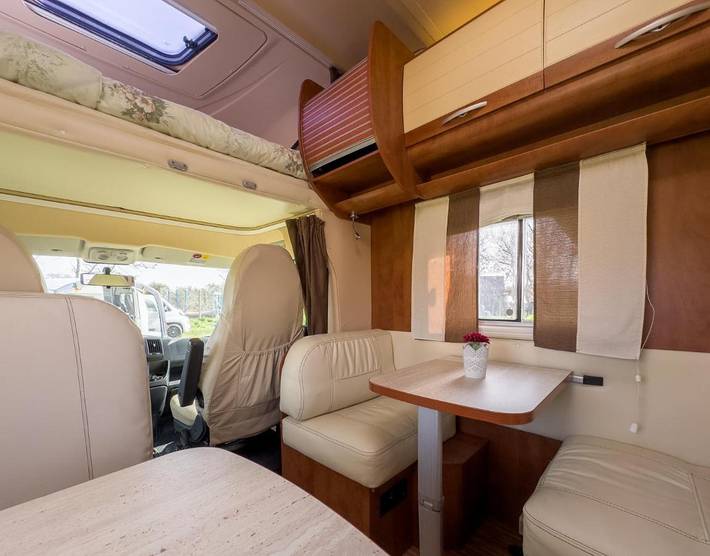 Camping pour 6 personnes, avec jardin à Pula - 2